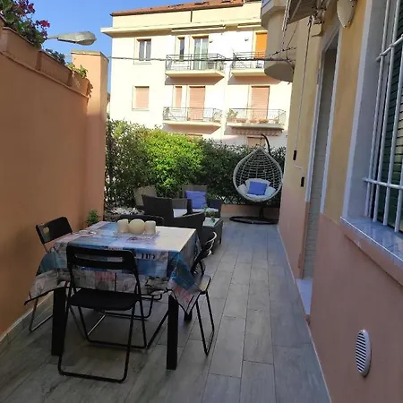Apartment La Casa Dei Gelsomini *